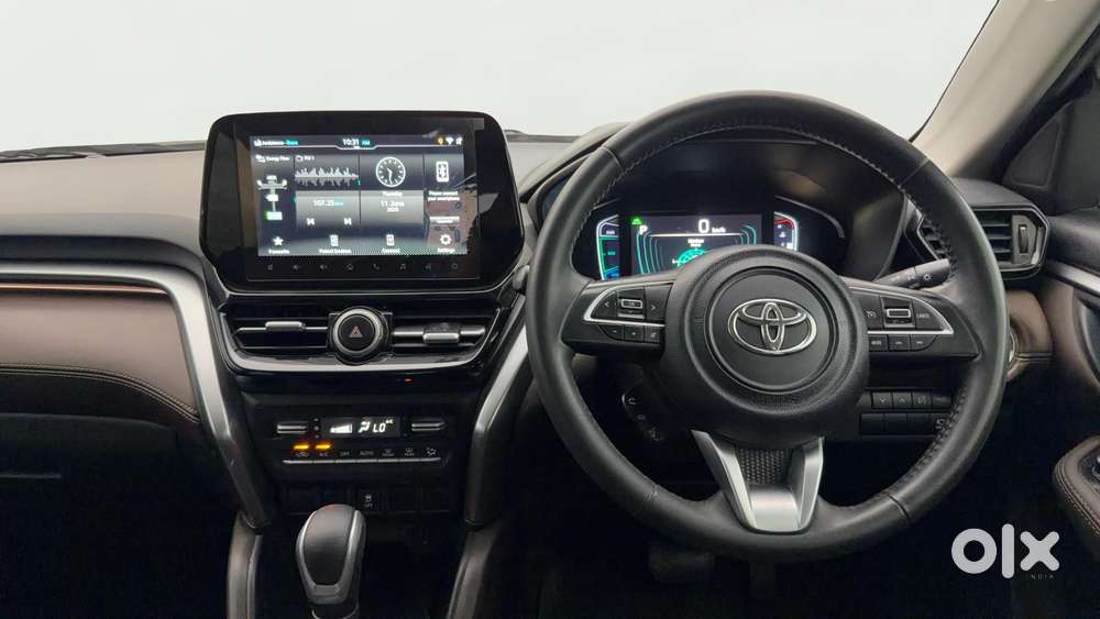 Toyota Urban Cruiser Hyryder 1.5 V Hybrid, 2024, Petrol