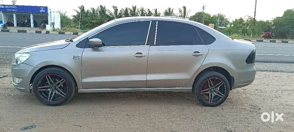 Skoda Rapid 1.6 Active 2013