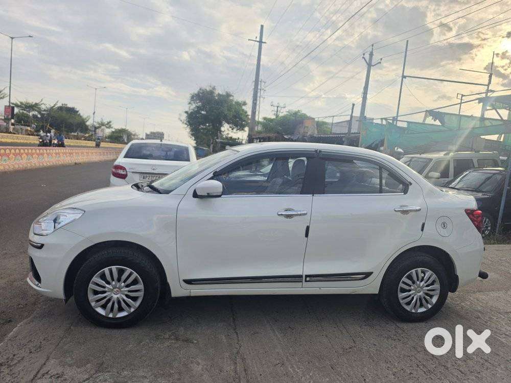 Maruti Suzuki Swift Dzire Vxi Optional, 2024, Petrol