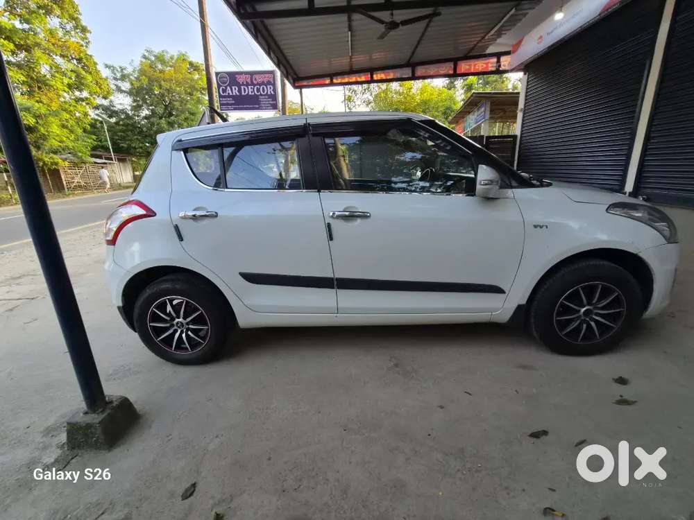 Maruti Swift Vxi 2017