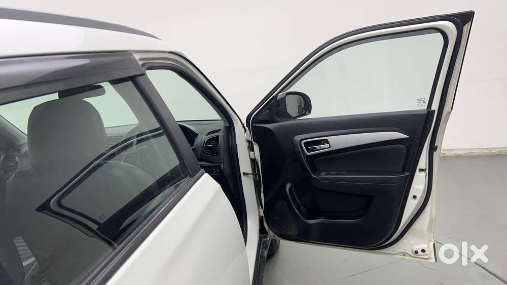 Maruti Suzuki Vitara Brezza 1.5 Zxi At, 2020, Petrol