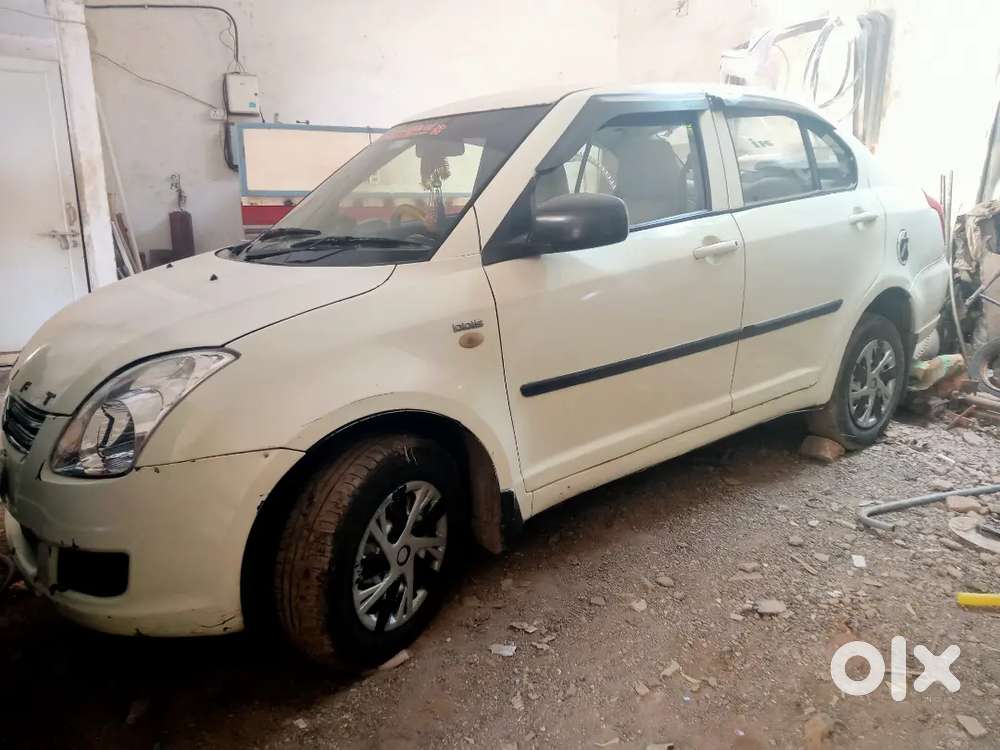 Maruti Suzuki Swift Dzire 2011