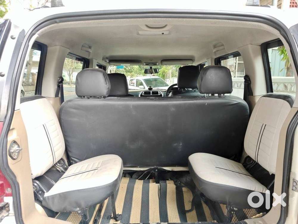 Mahindra Tuv 300 T10, 2018, Diesel