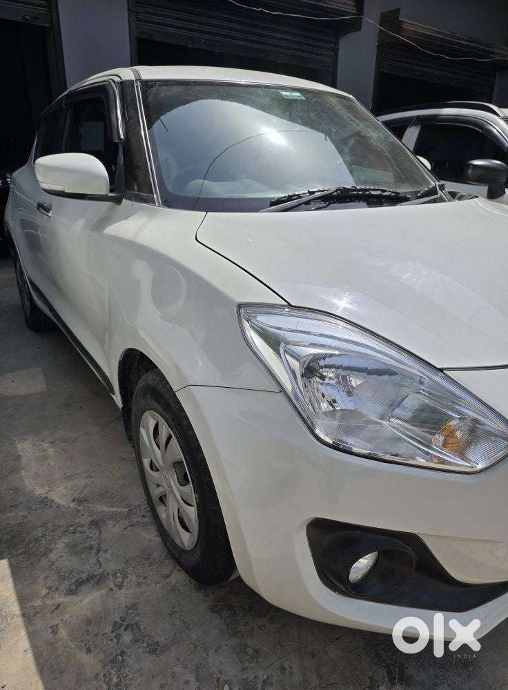 Maruti Suzuki Swift Vvt Vxi, 2021, Petrol