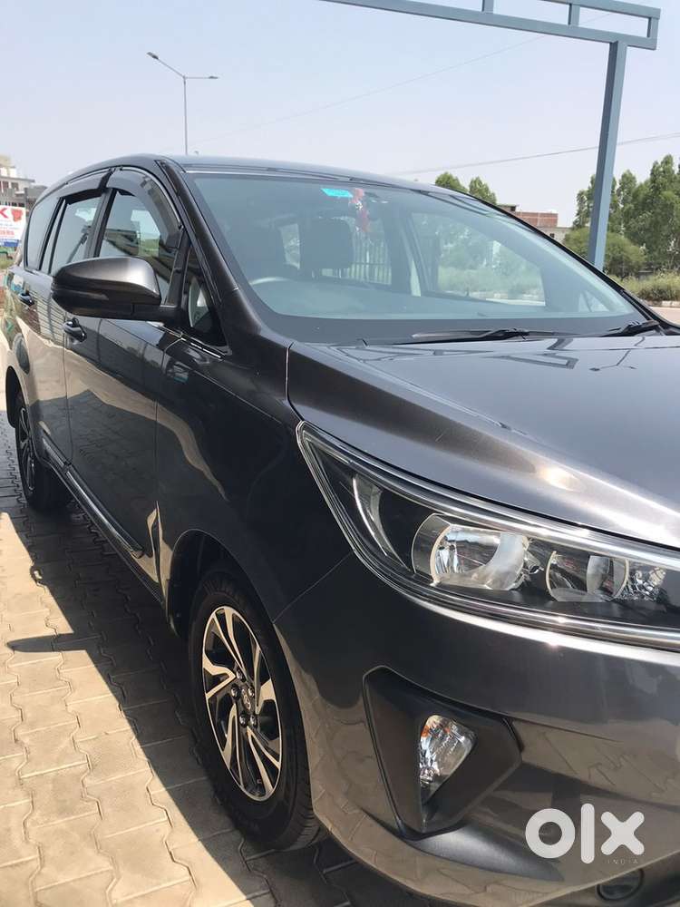 Toyota Innova Crysta Petrol 2022
