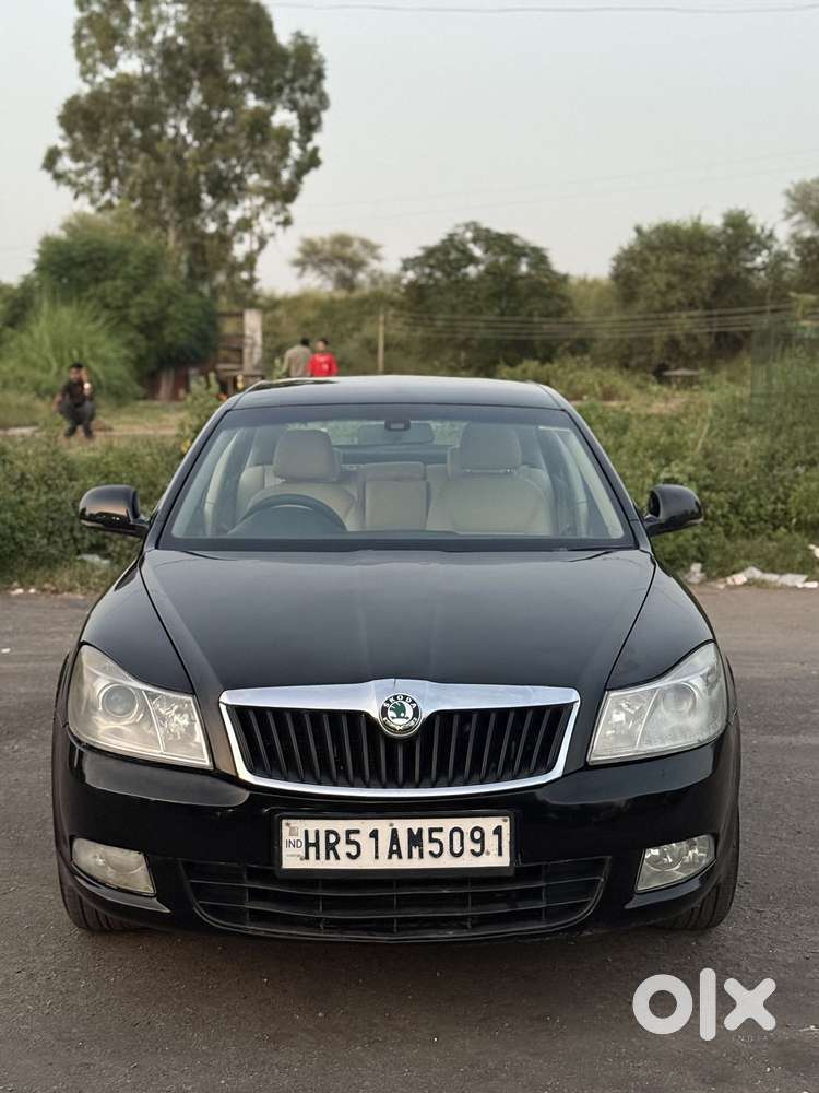 Skoda Laura Ambition 2.0 Tdi Cr At, 2011, Diesel