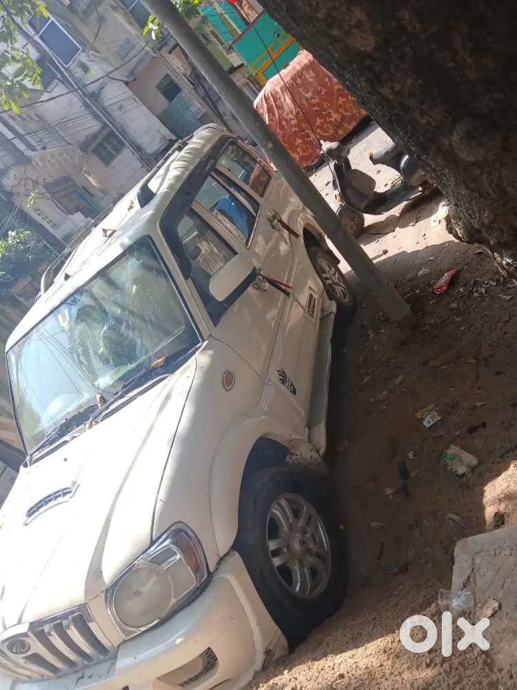 Mahindra Scorpio Classic 2011 Diesel Manual