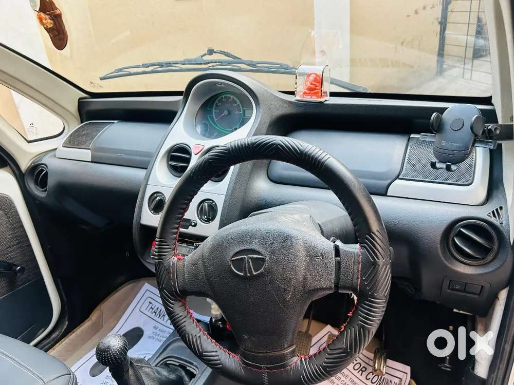 Tata Nono Xm Cng &petrol