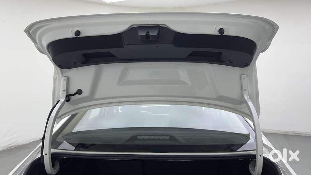 Volkswagen Virtus Highline Plus 1.0 Tsi At, 2022, Petrol
