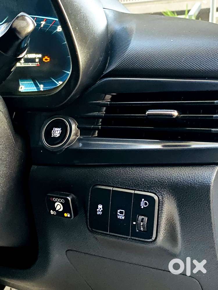 Hyundai I20 Asta (o) 1.2 Mt, 2023, Petrol