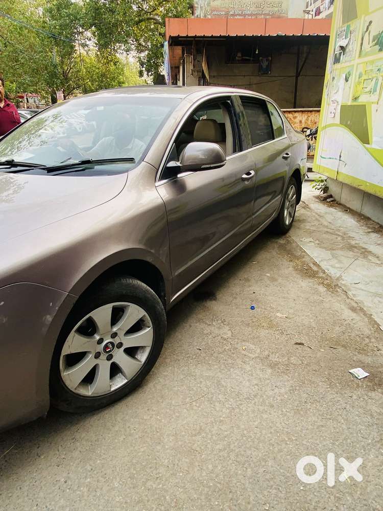 Skoda Superb 1.8 Elegance Tsi At, 2012, Petrol