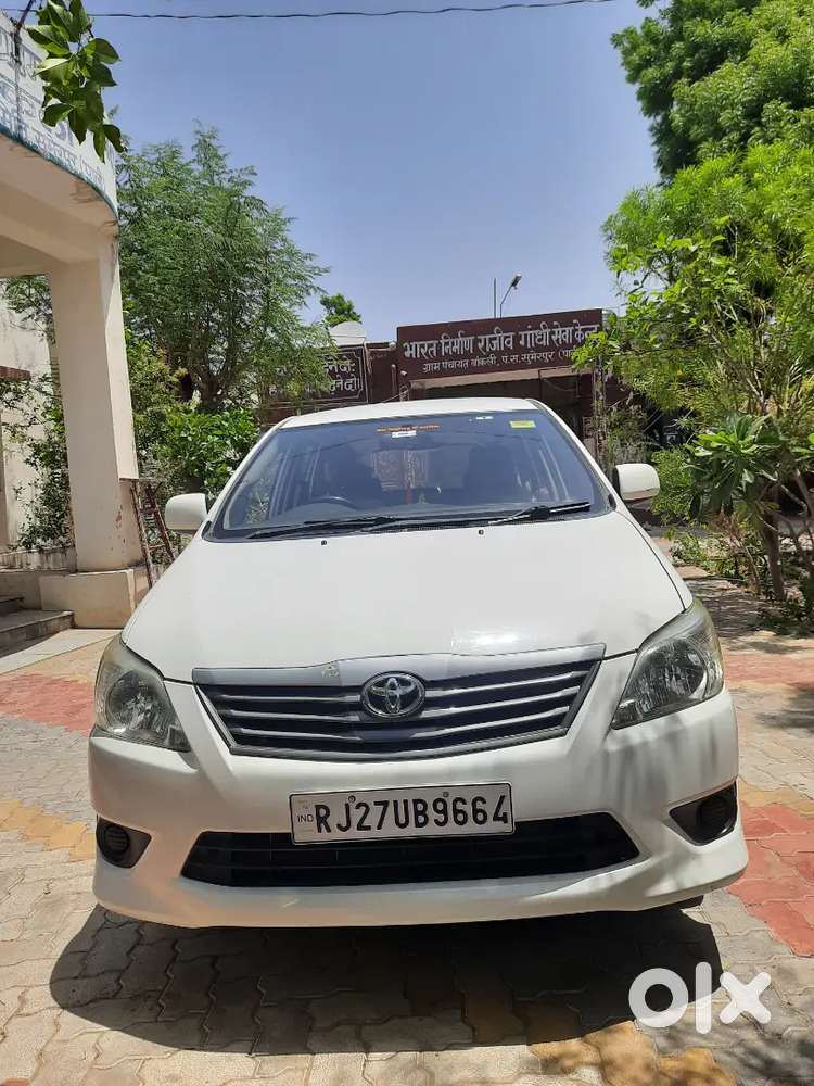 Toyota Innova Diesel 2015