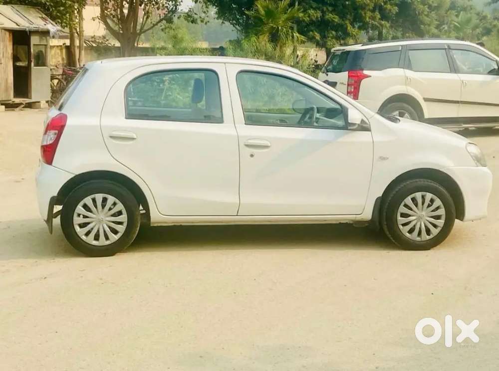 Toyota Etios Liva G 2016