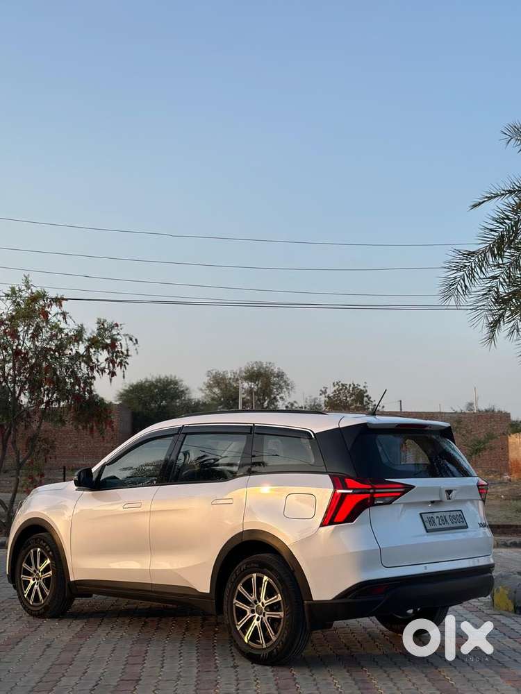 Mahindra Xuv700 2.2 Mx Diesel Mt 5 Str, 2022, Diesel