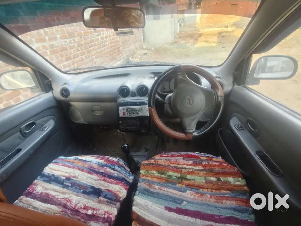 Gadi Full Condition 
Front Power Window Remote Control Car
