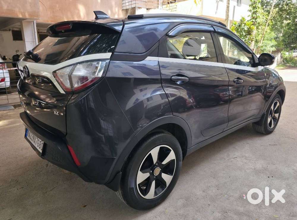 Tata Nexon 1.5 Revotorq Xz Plus (o) Dual Tone, 2018, Diesel