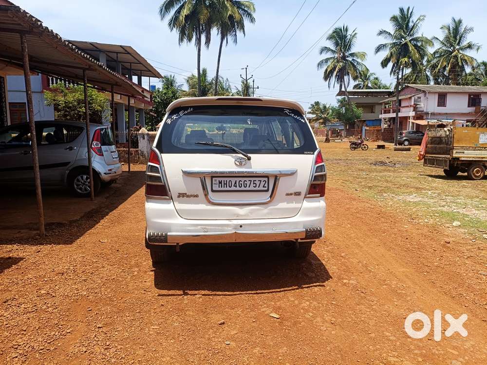 Toyota Innova 2013
