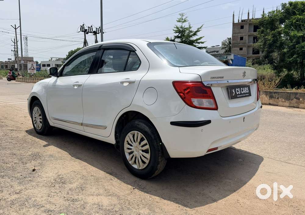 Maruti Suzuki Swift Dzire 1.3 Vxi, 2021, Petrol