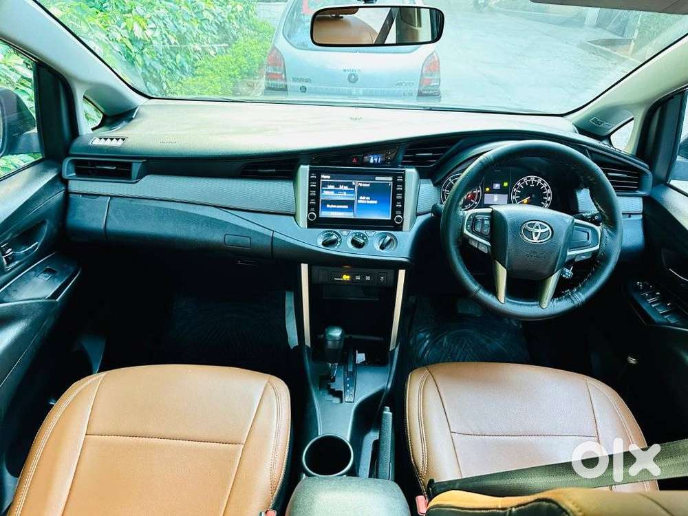 Toyota Innova Crysta 2.8 Gx At 7 Str, 2021