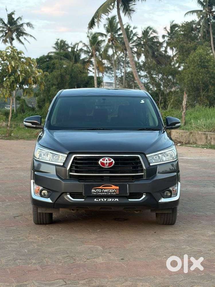 Toyota Innova Crysta 2.4 V, 2017, Diesel