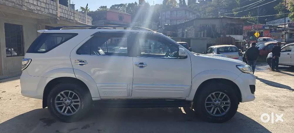 Toyota Fortuner 2013