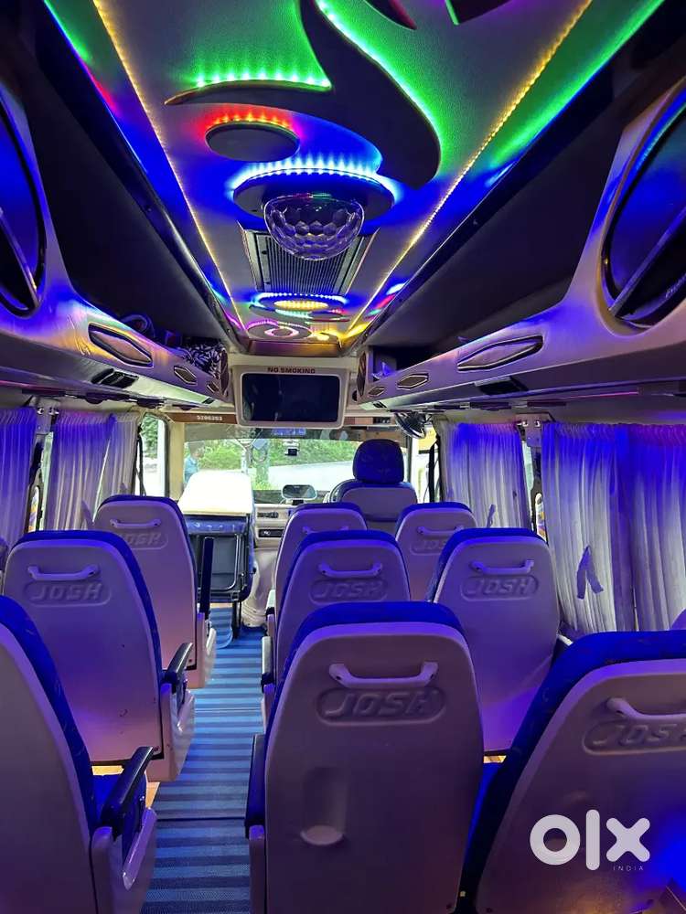 Travelar 17 Seat A/c 
 Model -2019
Pkn Ac
Josh Worke