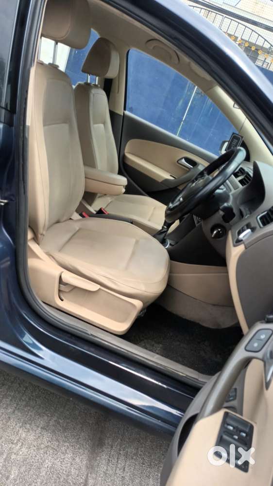 Volkswagen Vento 2010-2013 Petrol Highline, 2015, Petrol