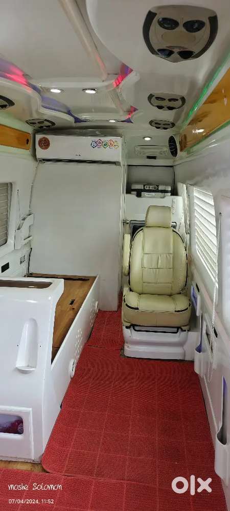 Caravan One Crore Vehicle In Cheap Price ,actor Personal Van