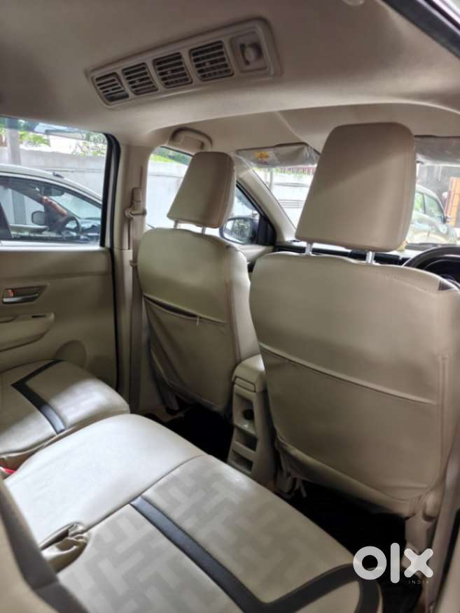 Maruti Suzuki Ertiga 1.5 Zxi Plus Shvs, 2022, Petrol