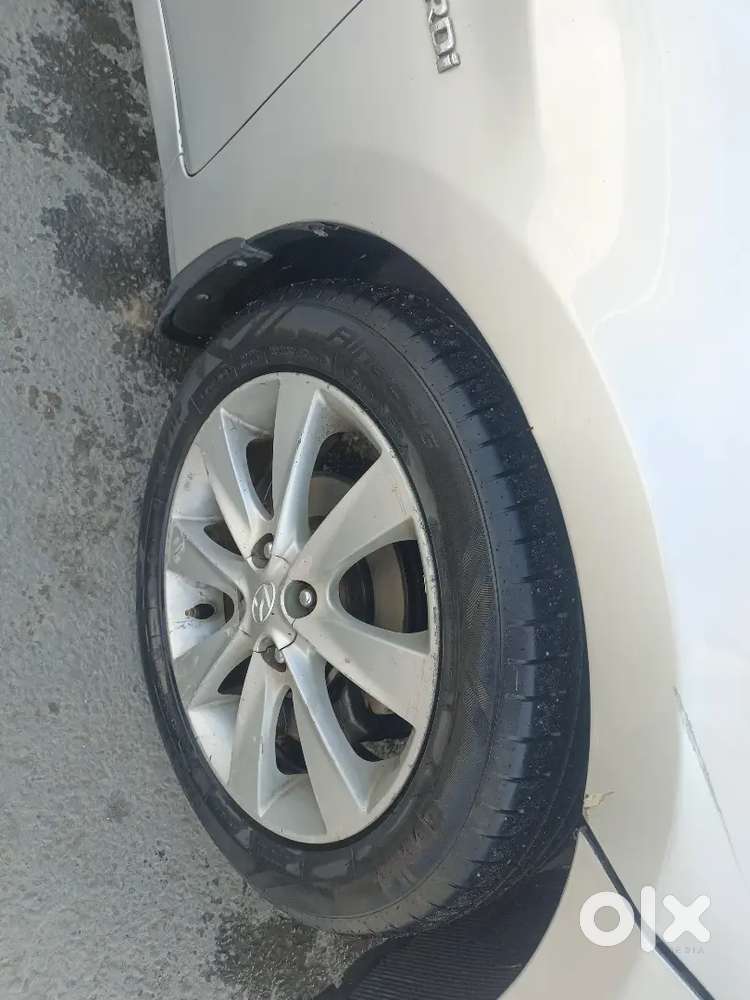 Hyundai Verna 2012 Diesel 99000 Km Driven