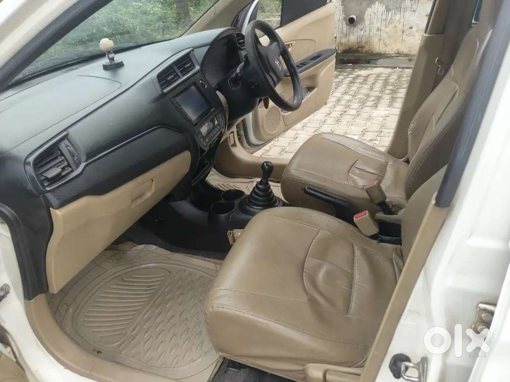 Honda Amaze 2017 Diesel 2nd Owner Urgent Sale Gadi Pe 80k Ka Loan Hai