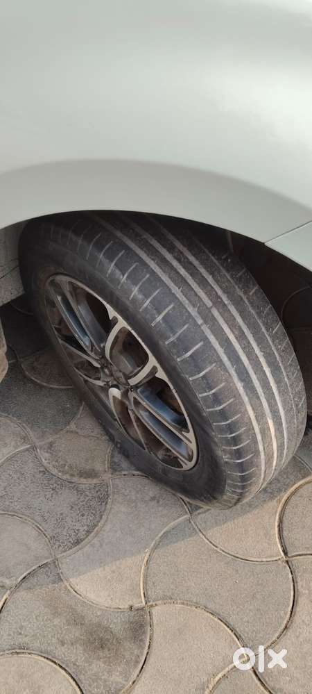 Maruti Suzuki Swift 1.3 Zxi, 2022, Petrol