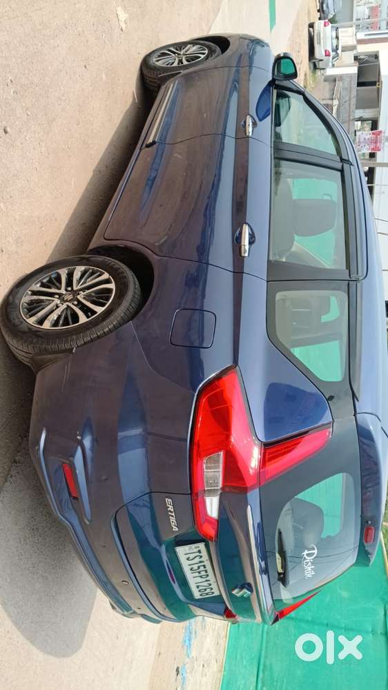 Maruti Suzuki Ertiga 2022-2023 Zxi, 2023, Cng & Hybrids