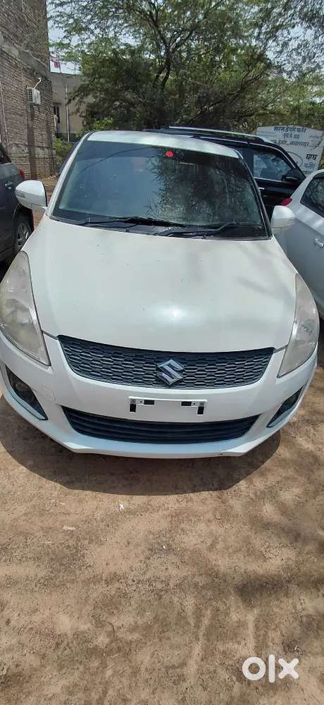 Maruti Suzuki Swift 2016 Diesel 235000 Km Driven.  Rj 49 Passing