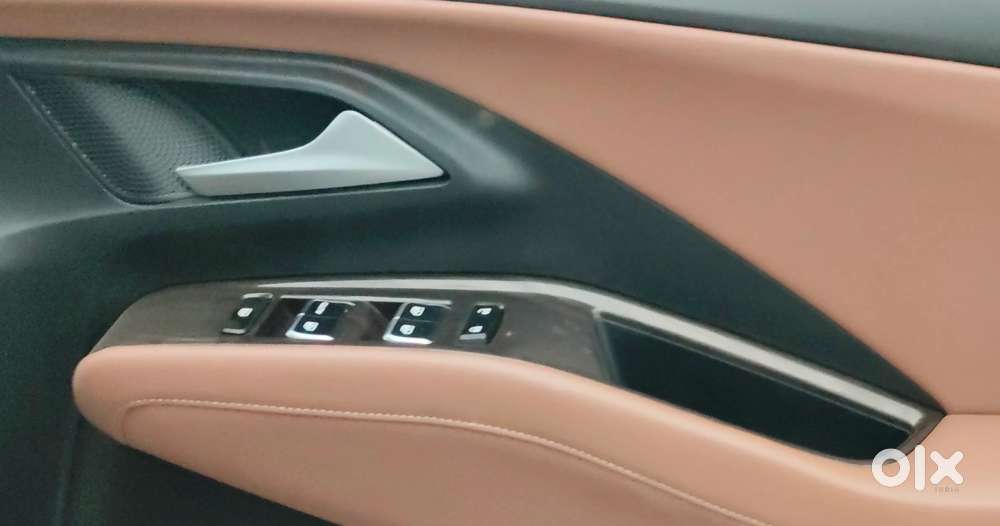 Mg Hector Plus Savvy Pro 1.5 Turbo Petrol Cvt 7 Str, 2023, Petrol