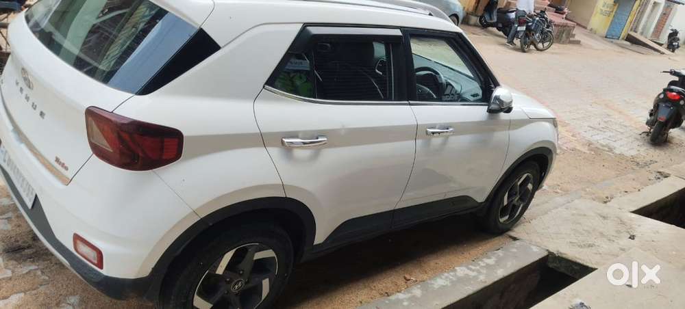 Hyundai Venue Petrol 2019