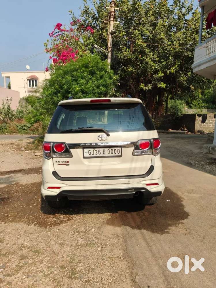 Toyota Fortuner 3.0 D-4d Automatic -
2016