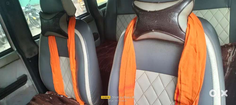 Mahindra Bolero 2002