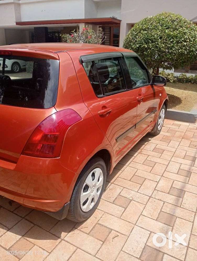 Maruti Suzuki Swift 2004-2010 1.3 Lxi, 2005, Petrol