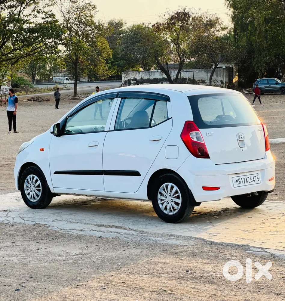 I10 Sportz Petrol/lpg 2015