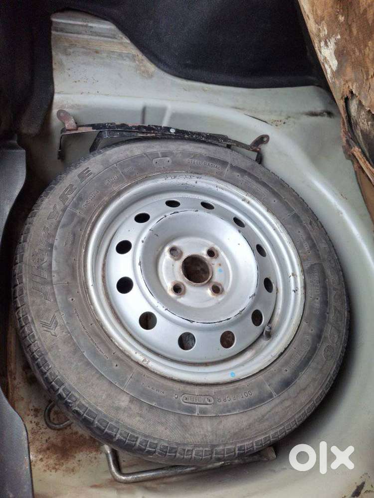 Maruti Suzuki Dzire 1.2 Lxi, 2012, Petrol