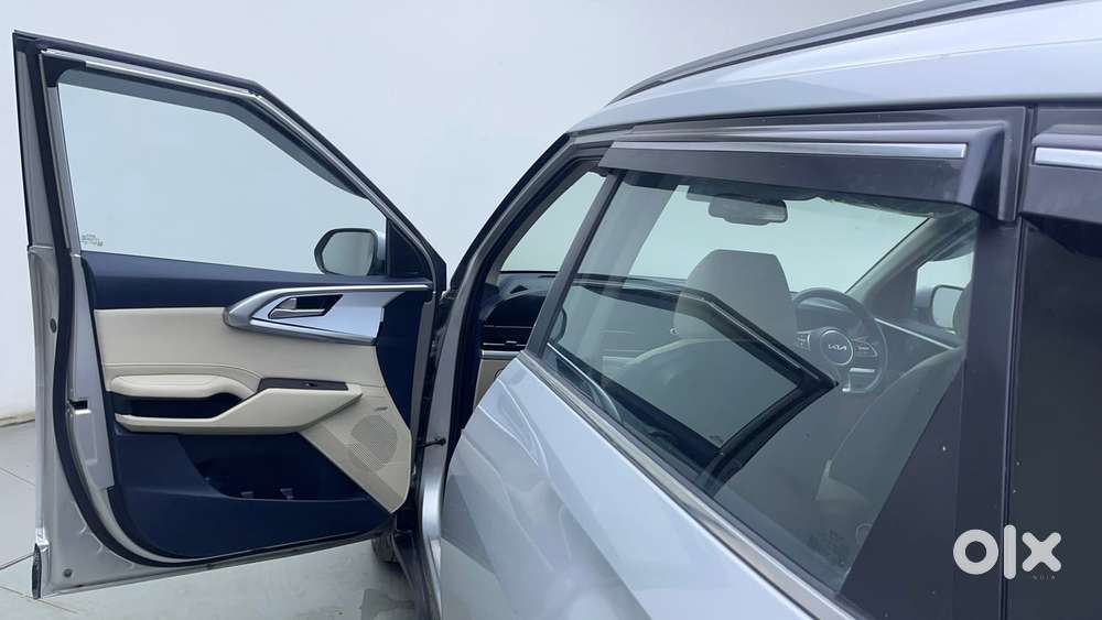 Kia Carens 1.5 Luxury Plus Turbo Dct 7 Str, 2023, Petrol