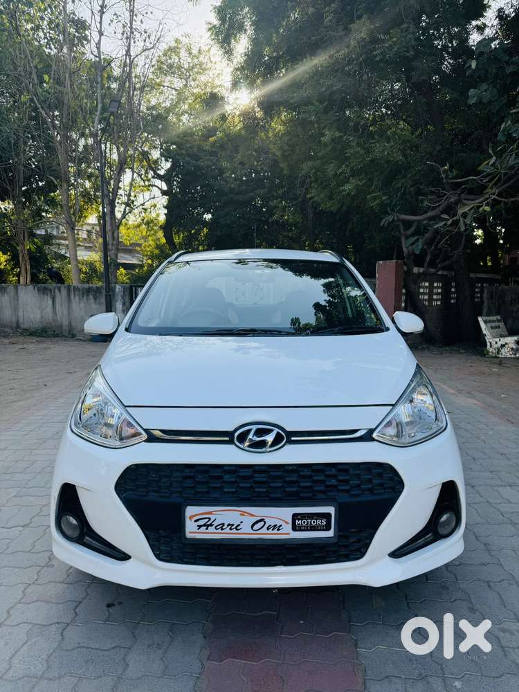 Hyundai Grand I10 Sportz, 2017, Petrol