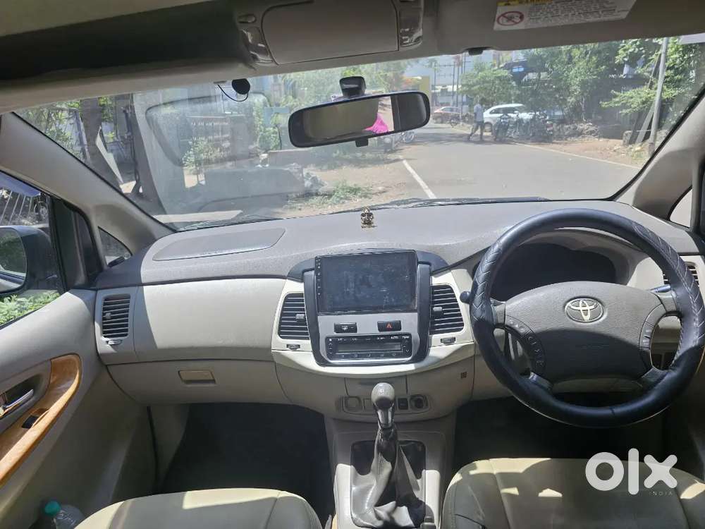 Toyota Innova 2010 Diesel 106000 Km Driven