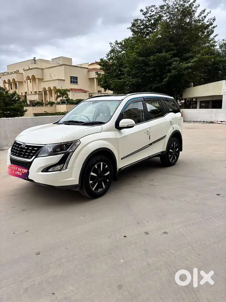 Mahindra Xuv500 W11 At Topend Sunroof 2018 Model Single Owner