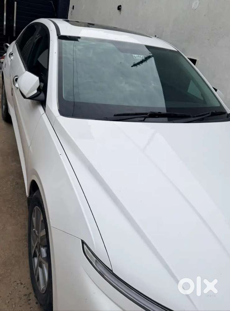 Hyundai Verna 1.5 Mpi 2025