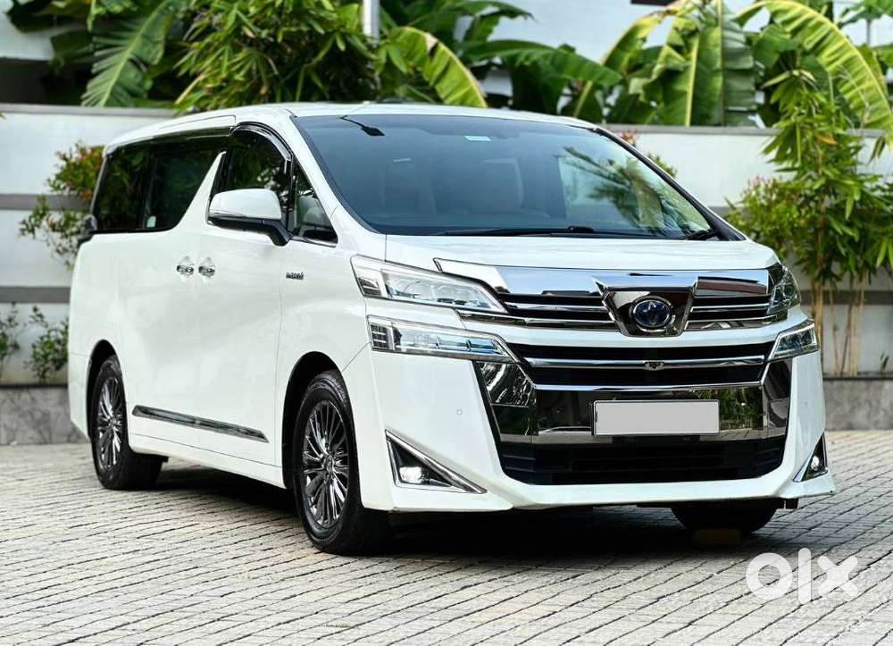 Toyota Vellfire 2.5 Executive Lounge, 2021, Petrol