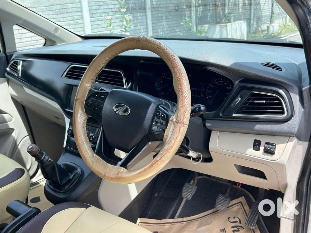 Mahindra Marazzo M8, 2018, Diesel