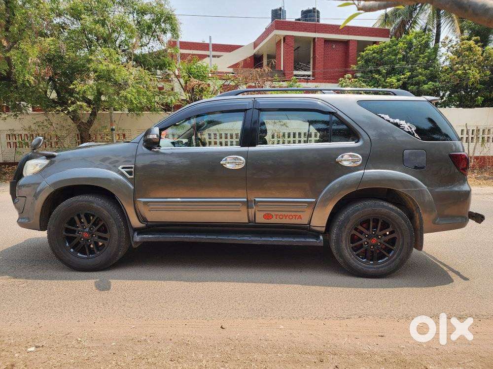 Toyota Fortuner 3.0 4x2 Mt, 2012, Diesel