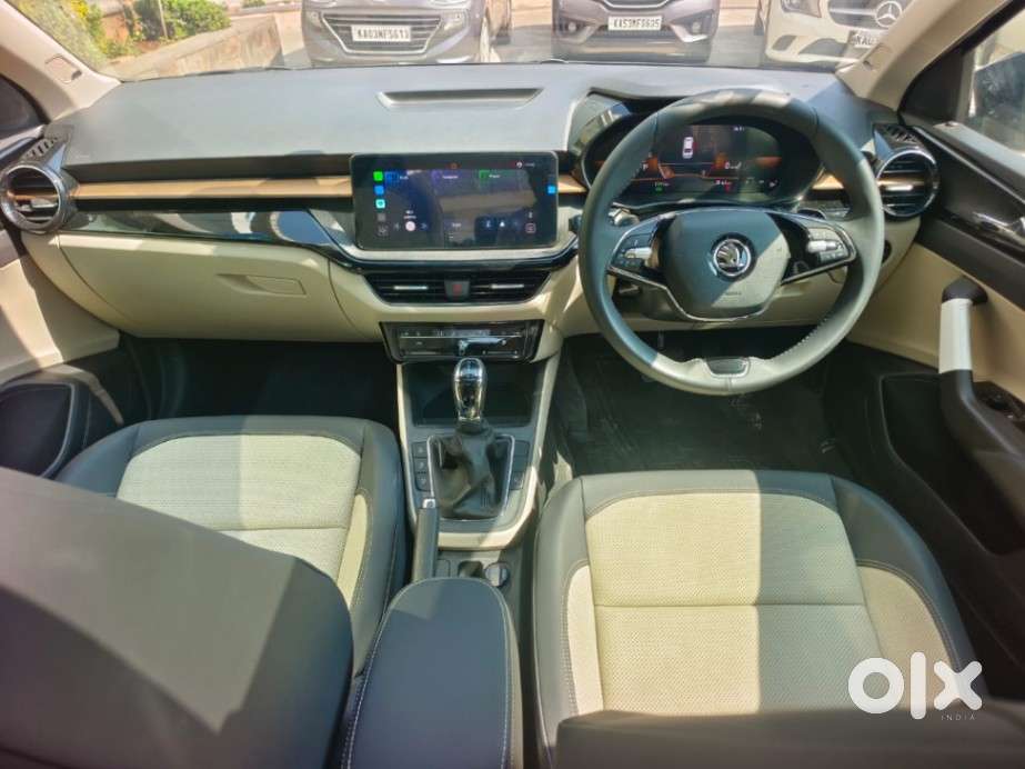 Skoda Slavia Style 1.0l Tsi At, 2025, Petrol